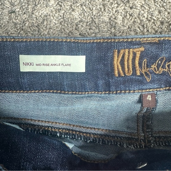 KUT from Kloth Nikki Raw Hem Mid Rise Kick Flare Jeans 4 stretch designer blue - Picture 8 of 12